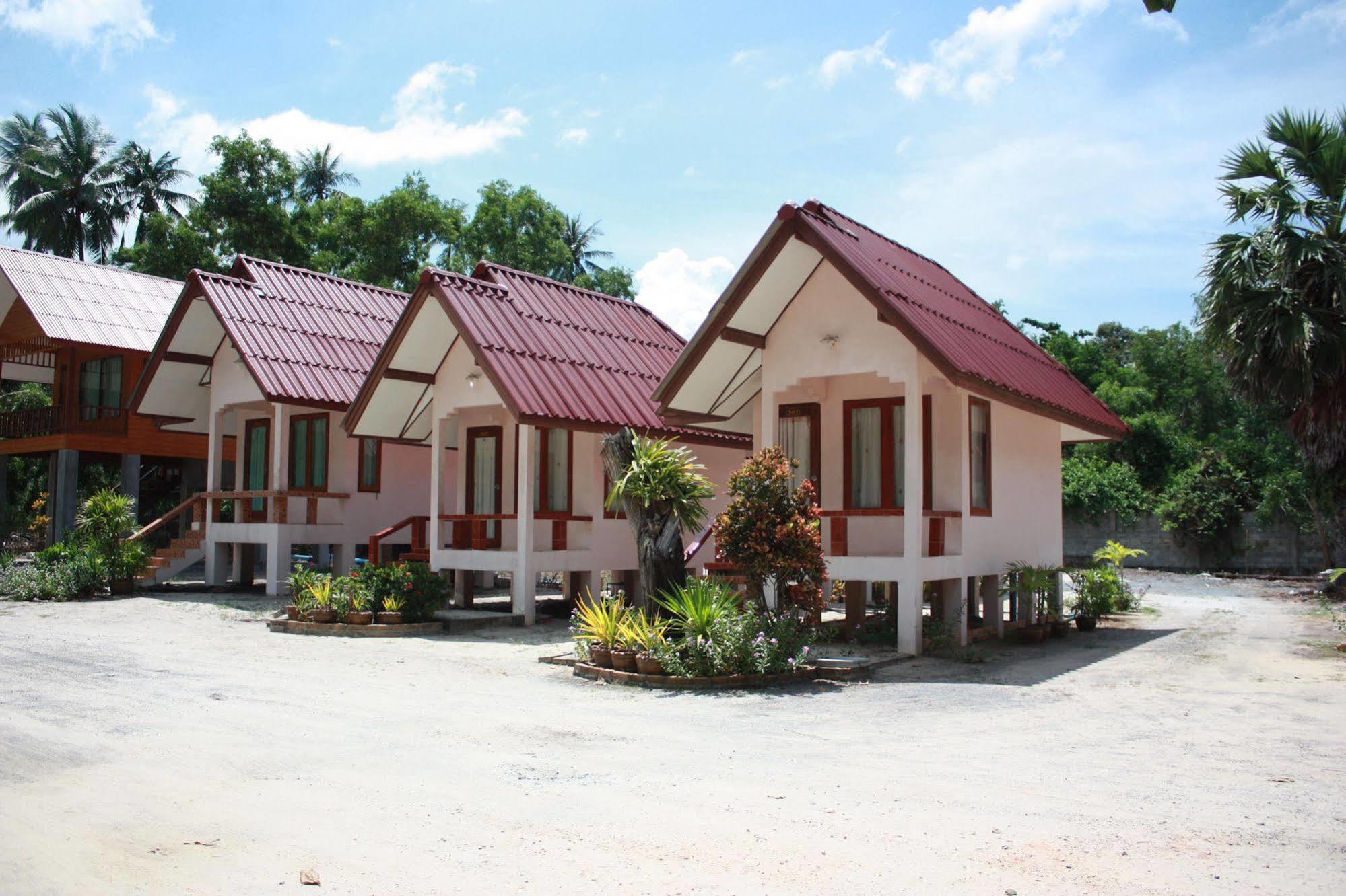 Phuphat Beach Resort 卡农 外观 照片