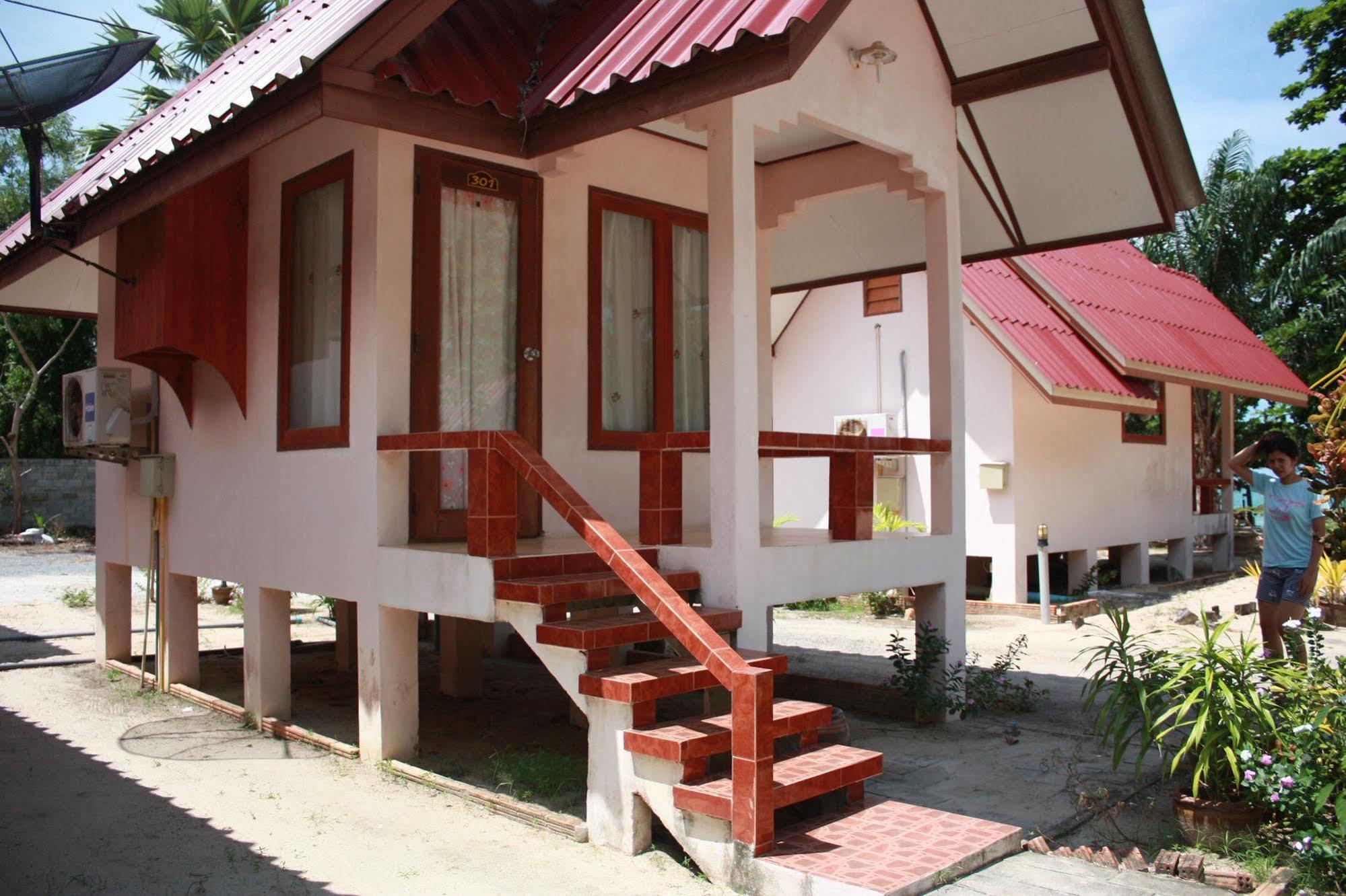 Phuphat Beach Resort 卡农 外观 照片